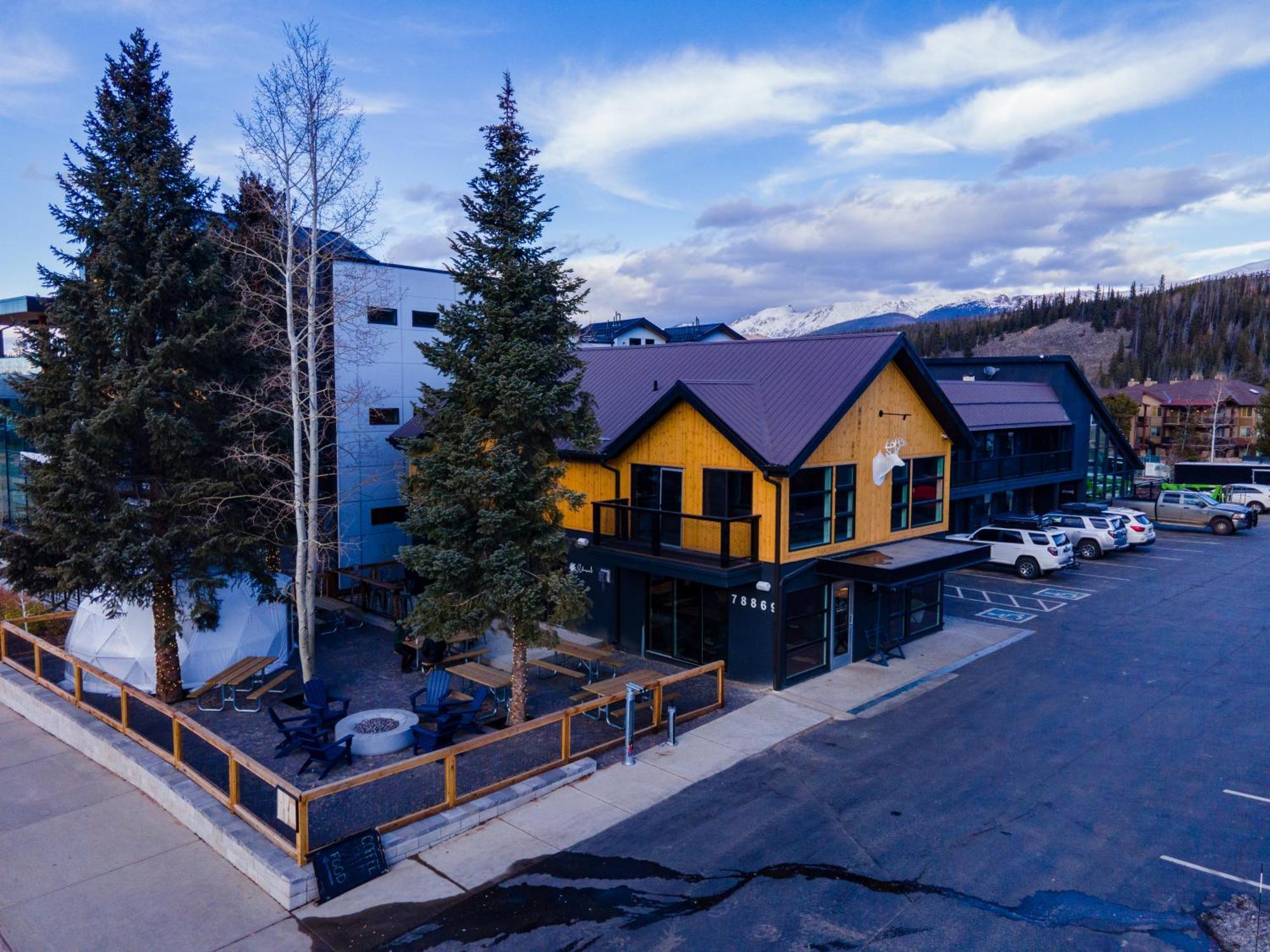 Gravity Haus Winter Park Hotel Exterior photo